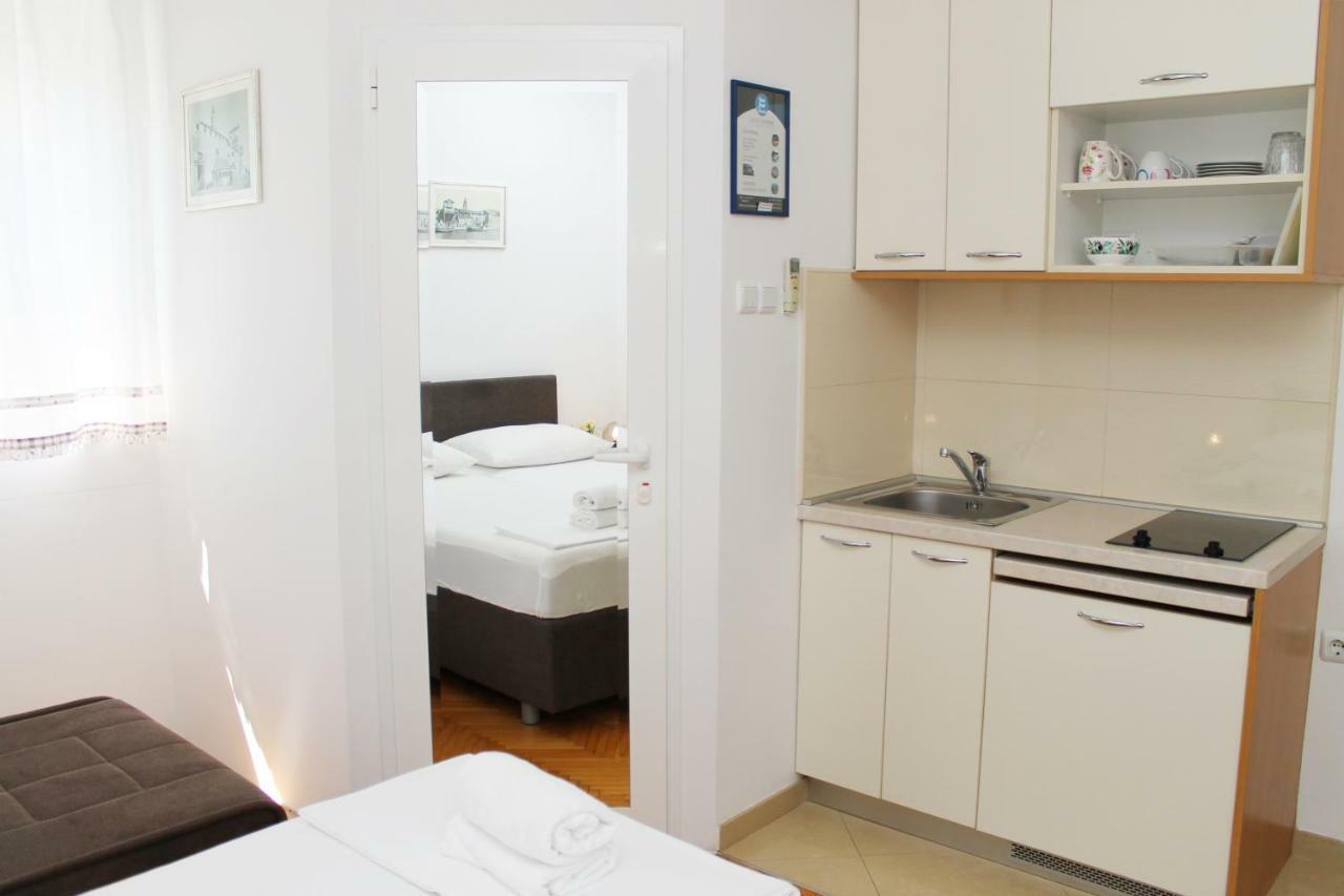 Mito Rooms And Apartments Trogir Luaran gambar